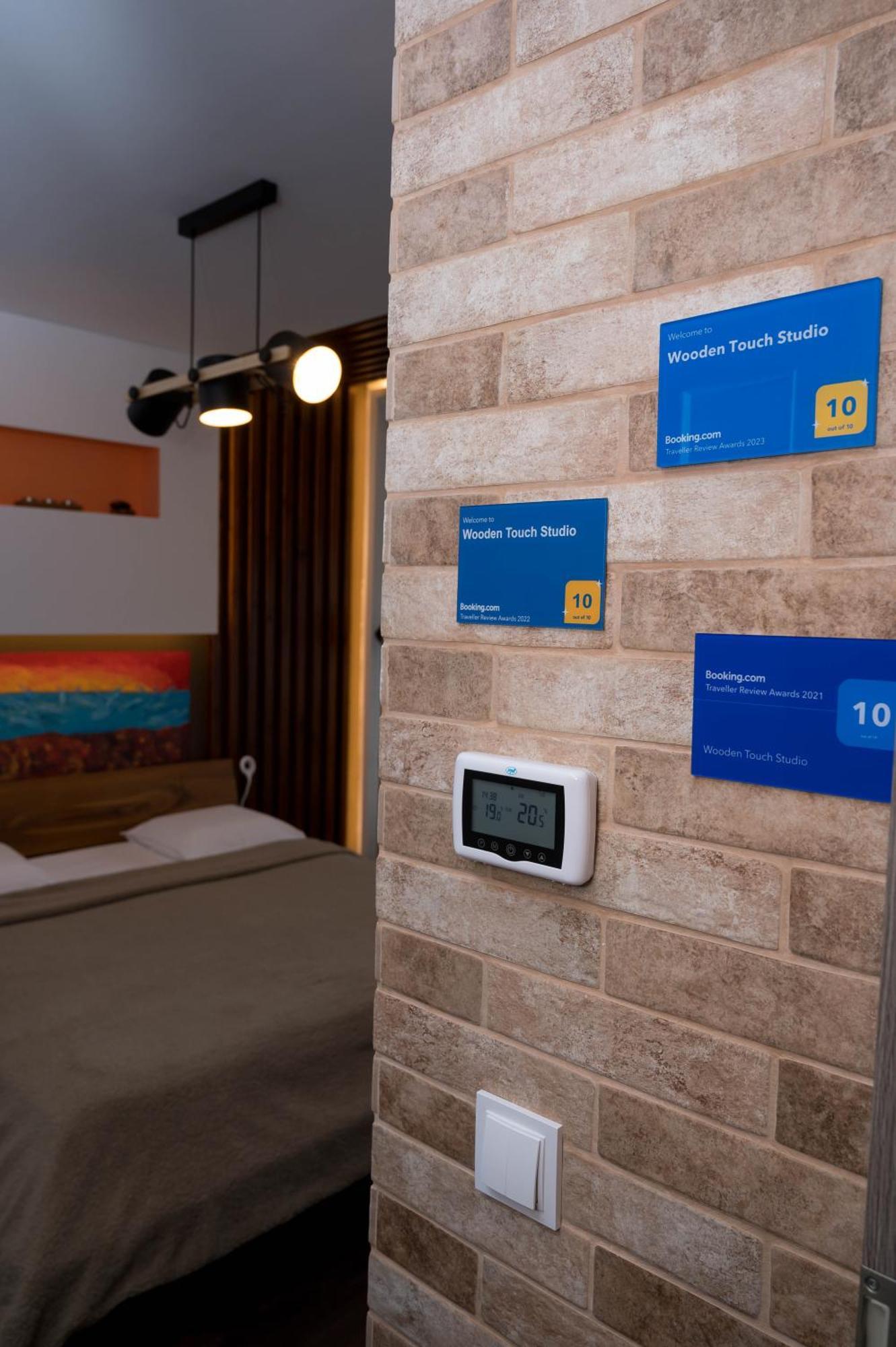 Wooden Touch Apartament *